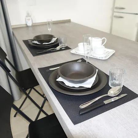 Maison Charlotte 아파트 *